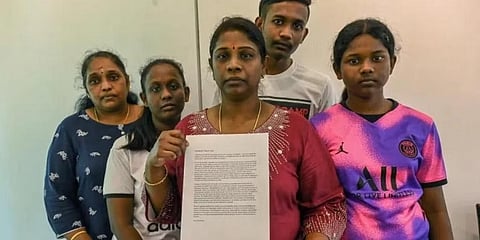 ಕ್ಷಮಾಪಣೆಗೆ ಮನವಿ ಮಾಡುತ್ತಿರುವ ತಂಗರಾಜು ಸಹೋದರಿ