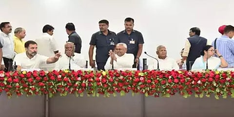 ವಿಪಕ್ಷ ನಾಯಕರು