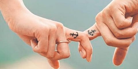 ಗಡಿಯಾಚೆಗಿನ ಪ್ರೇಮ ಪ್ರಕರಣ (ಸಾಂಕೇತಿಕ ಚಿತ್ರ)