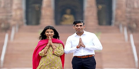 ಅಕ್ಷರಧಾಮ ದೇವಸ್ಥಾನದಲ್ಲಿ ಪತ್ನಿ ಅಕ್ಷತಾ ಜೊತೆ ಬ್ರಿಟನ್ ಪ್ರಧಾನಿ ರಿಷಿ ಸುನಕ