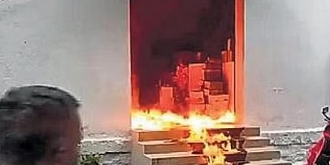 ಬಿಬಿಎಂಪಿ ಕಚೇರಿಯಲ್ಲಿ ಬೆಂಕಿ
