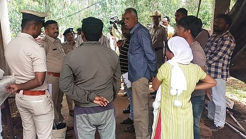 ಪೊಲೀಸರಿಂದ ಪರಿಶೀಲನೆ