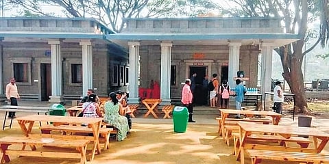 ಹಂಪಿಯಲ್ಲಿ ಆರಂಭವಾಗಿರುವ ಕೆಫೆ ಸೌಲಭ್ಯ.