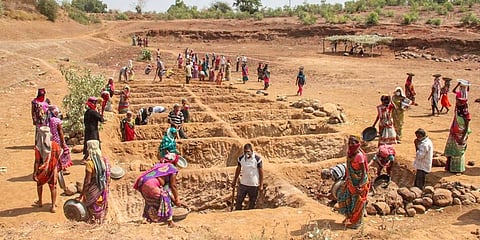 ಕಾರ್ಮಿಕರು (ಸಾಂಕೇತಿಕ ಚಿತ್ರ)