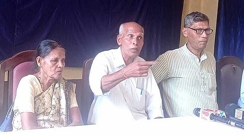 ವೃದ್ದ ದಂಪತಿ ಸುದ್ದಿಗೋಷ್ಠಿ