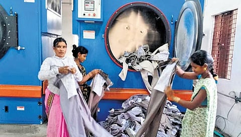 ಜೀನ್ಸ್ ತಯಾರಿಕಾ ಘಟಕ