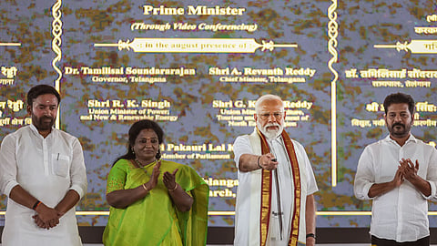 ಅಭಿವೃದ್ಧಿ ಯೋಜನೆಗಳಿಗೆ ಪ್ರಧಾನಿ ಮೋದಿ ಚಾಲನೆ