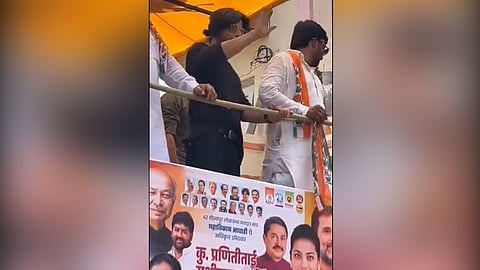 Shah Rukh Khan-Lookalike For Campaigning