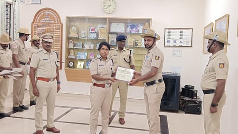 ಪೊಲೀಸ್ ಆಯುಕ್ತರಾದ ರೇಣುಕಾ ಸುಕುಮಾರ್