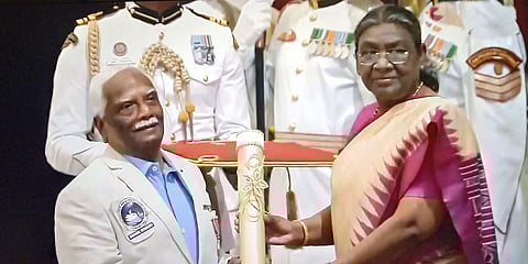 'People’s Psychiatrist' Chandrashekar who adopted villages in Karnataka receives Padma Shri
