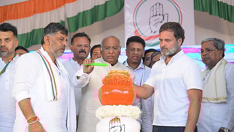 ಪ್ರಜಾಧ್ವನಿ ಸಮಾವೇಶ ಉದ್ಘಾಟಿಸಿದ ಖರ್ಗೆ