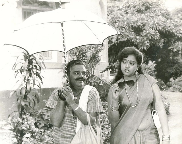 ಹೆಂಡ್ತಿ ಹೇಳಿದರೆ ಕೇಳಬೇಕು ಚಿತ್ರದಲ್ಲಿ ದ್ವಾರಕೀಶ್