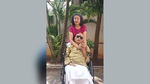 ಮತಹಕ್ಕು ಚಲಾಯಿಸಿದ ಶತಾಯುಷಿ ನಂಜುಂಡಸ್ವಾಮಿ