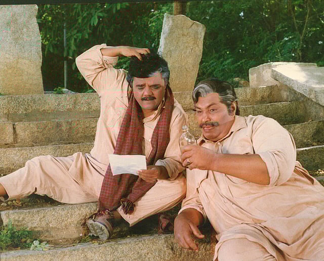 ಗಿಡ್ಡು ದಾದಾ ಚಿತ್ರದಲ್ಲಿ ಎಂಪಿ ಶಂಕರ್ ಅವರೊಂದಿಗೆ ದ್ವಾರಕೀಶ್