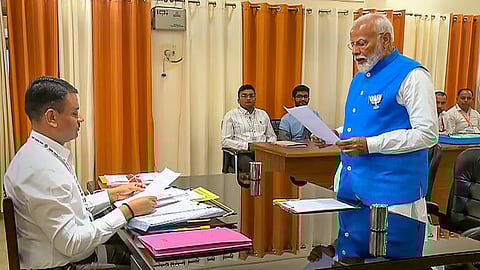ವಾರಣಾಸಿ ಲೋಕಸಭಾ ಕ್ಷೇತ್ರದಿಂದ ನಾಮಪತ್ರ ಸಲ್ಲಿಸಿದ ಪ್ರಧಾನಿ ಮೋದಿ 