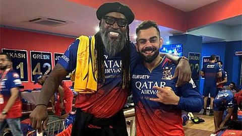 Chris Gayle with RCB teammate Virat Kohli