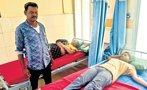 ಆರೋಗ್ಯ ಕೇಂದ್ರದಲ್ಲಿ ಚಿಕಿತ್ಸೆ