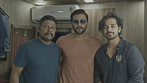 ಚಂದ್ರಶೇಖರ್ ಬಂಡಿಯಪ್ಪ ನಿರ್ದೇಶನದ ಹೊಸ ಚಿತ್ರದ ಶೀರ್ಷಿಕೆ ಬಿಡುಗಡೆ; 'ಚೌಕಿದಾರ್' ಆಗಿ ಪೃಥ್ವಿ ಅಂಬಾರ್