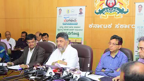 ಸುದ್ದಿಗೋಷ್ಠಿ ನಡೆಸಿದ ಡಿಸಿಎಂ ಡಿ ಕೆ ಶಿವಕುಮಾರ್ 