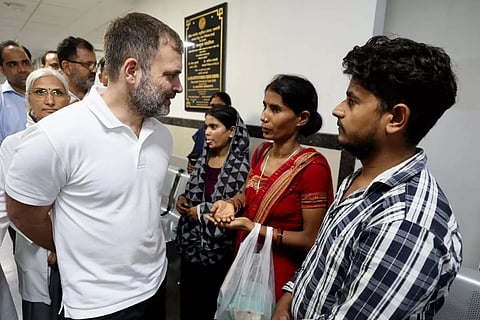Kirti Chakra recipient Captain Anshuman Singh's mother Manju Singh meeting Rahul Gandhi
