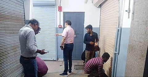ಬೇಸ್‌ಮೆಂಟ್ ಕೋಚಿಂಗ್ ಸೆಂಟರ್‌ಗಳಿಗೆ ಬೀಗ