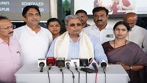 ಸಿಎಂ ಸಿದ್ದರಾಮಯ್ಯ, ಲಕ್ಷ್ಮಿ ಹೆಬ್ಬಾಳ್ಕರ್ ಮತ್ತಿತರರು
