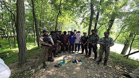 ಮೂವರು ಉಗ್ರರ ಸಹಚರರ ಬಂಧನ