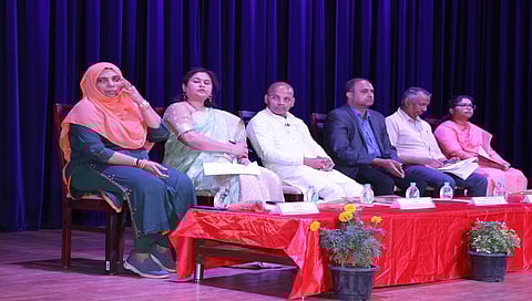 ಡಾ. ಶರಣ ಪ್ರಕಾಶ್ ಪಾಟೀಲ್ ಮತ್ತಿತರರು