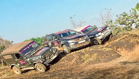 ಅನುಮತಿ ಪಡೆಯದೆ ಮೂಡಿಗೆರೆಯಲ್ಲಿ ಕಾರ್ ರ್ಯಾಲಿ