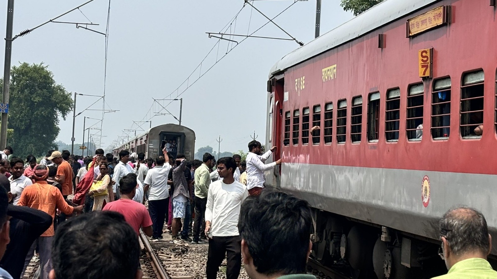 Magadh Express splits into two near Bihars Buxar