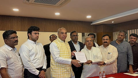  JPC Chairman Pal receives  petitions 