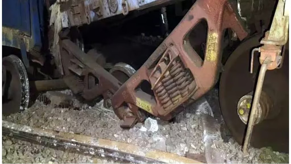 Goods train derails