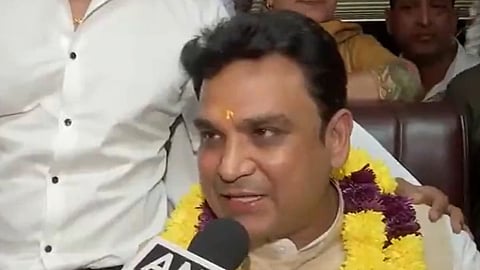 AAP Mahesh Kumar Khinchi