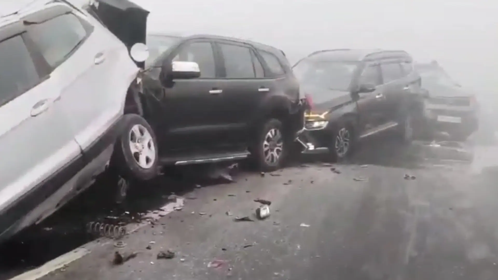 Dozens Injured As Dense Smog Leads To Massive Pile-Ups In Uttar Pradesh