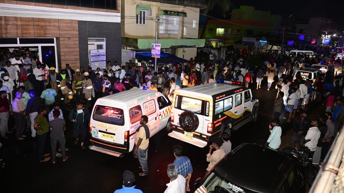 Fire BreaksOut At Hospital In Dindigul