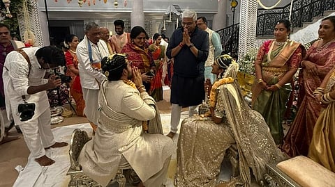 ದಂಪತಿಗಳನ್ನು ಆಶೀರ್ವದಿಸಿದ ಕೇಂದ್ರ ಸಚಿವ ಶೇಖಾವತ್