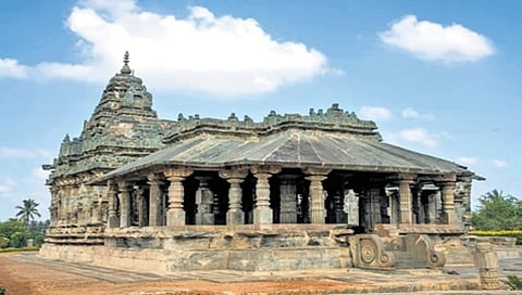 Brahma Jinalaya at Lakkundi near Gadag