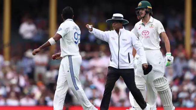 70 years at SCG both teams have been bowled out under 200