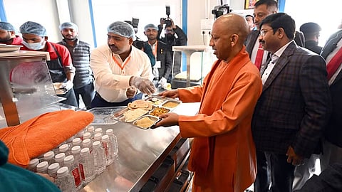 'ಮಾ ಕಿ ರಸೋಯಿ' ಉದ್ಘಾಟಿಸಿದ ಸಿಎಂ ಯೋಗಿ