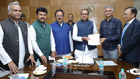 Shri Shivraj Singh Chouhan meeting with state Minister