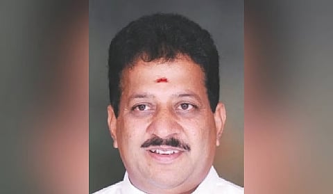 ಹೋಗೋದಾದ್ರೆ ಇವತ್ತೇ ಪಕ್ಷ ಬಿಟ್ಟು ಹೋಗಿ: ಸಂಸದ ಸುಧಾಕರ್​​ ವಿರುದ್ಧ ಶಾಸಕ ಎಸ್‌.ಆರ್‌ ವಿಶ್ವನಾಥ್‌ ಗುಡುಗು!