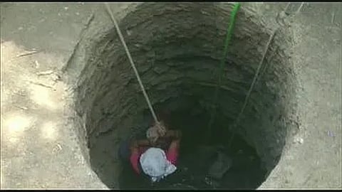 The woman who climbed into a well and saved her husband