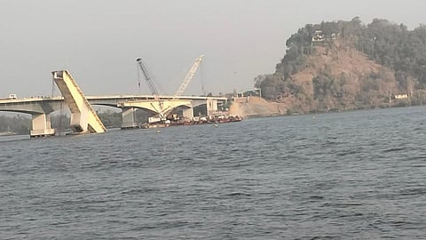 Old Kali river bridge under repair collapses again