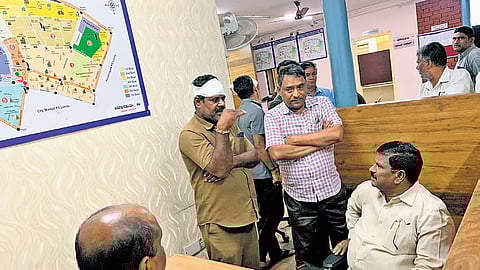  injured APSRTC driver NRS Reddy