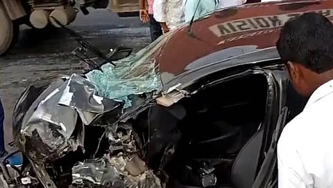 ಅಪಘಾತಕ್ಕೀಡಾದ ಕಾರು