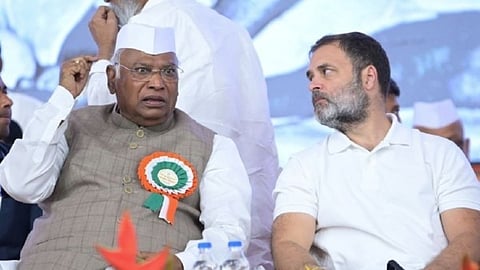 ಮಲ್ಲಿಕಾರ್ಜುನ ಖರ್ಗೆ ಹಾಗೂ ರಾಹುಲ್ ಗಾಂಧಿ.