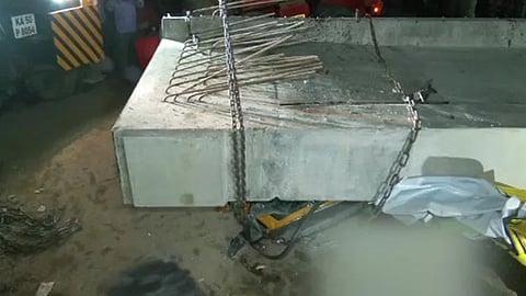 ಆಟೋ ಮೇಲೆ ಉರುಳಿ ಬಿದ್ದ ವಯಾಡೆಕ್ಟ್