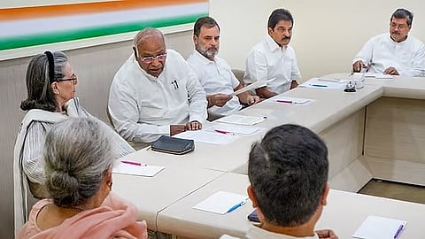 ಕಾಂಗ್ರೆಸ್ ನಾಯಕರ ಸಭೆ