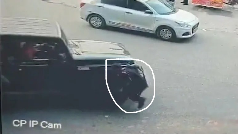 Thar SUV Runs Over Delhi Security Guard