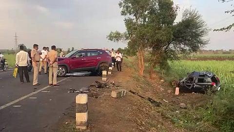 ಕಾರುಗಳ ನಡುವೆ ಮುಖಾಮುಖಿ ಡಿಕ್ಕಿ